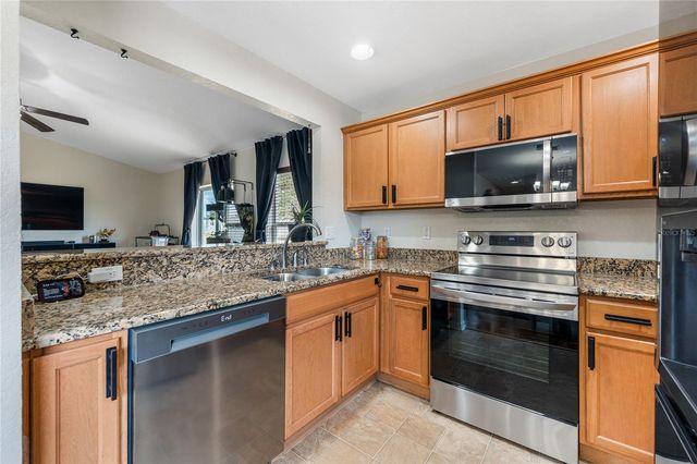 1131 HIGHLAND MEADOWS STREET, Davenport, FL 33837