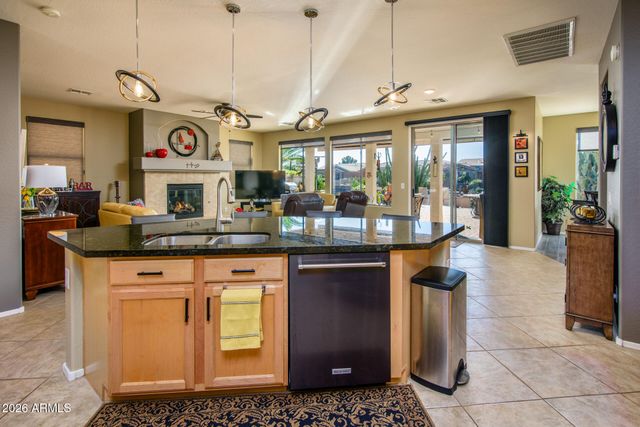 42495 W HEAVENLY Place, Maricopa, AZ 85138