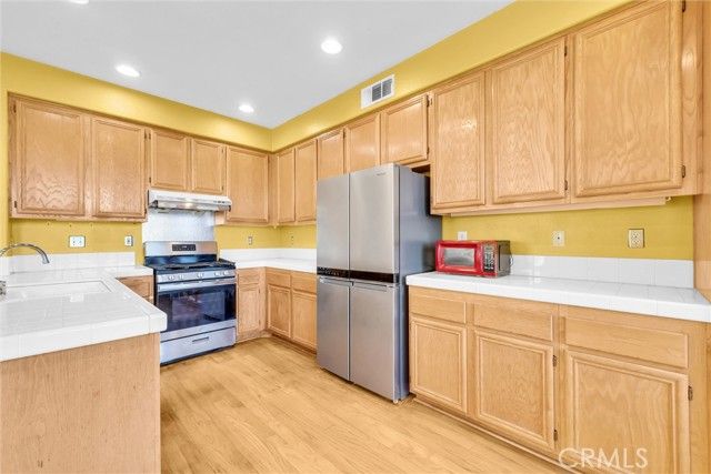 323 Lydia, Corona, CA 92882