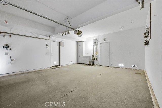 323 Lydia, Corona, CA 92882