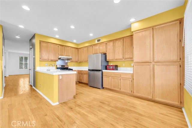 323 Lydia, Corona, CA 92882