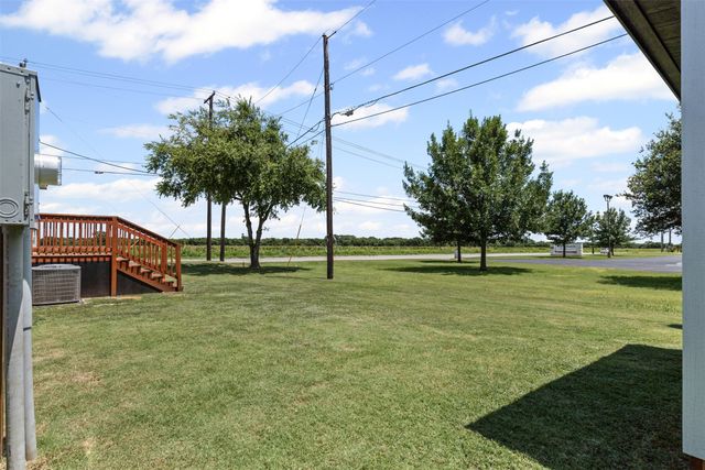 1401 Old Bridge Road, Cleburne, TX 76033