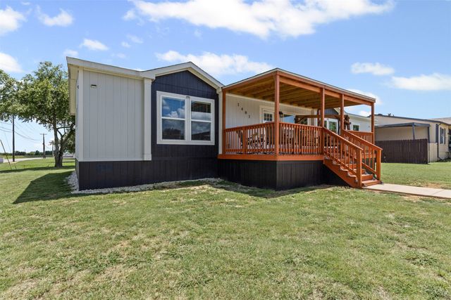 1401 Old Bridge Road, Cleburne, TX 76033