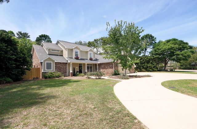 941 Ruckel Drive, Niceville, FL 32578
