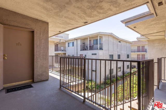 8710 Belford Avenue 215B, Los Angeles, CA 90045