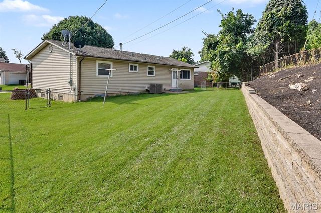 11247 Fawnhaven Drive, St Louis, MO 63126