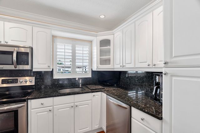 2930 Crosley Drive E M, West Palm Beach, FL 33415