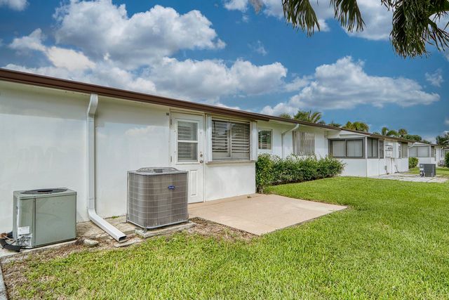 2930 Crosley Drive E M, West Palm Beach, FL 33415