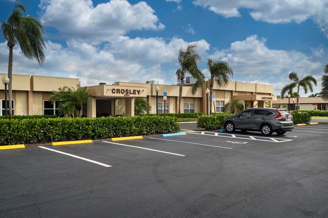 2930 Crosley Drive E M, West Palm Beach, FL 33415