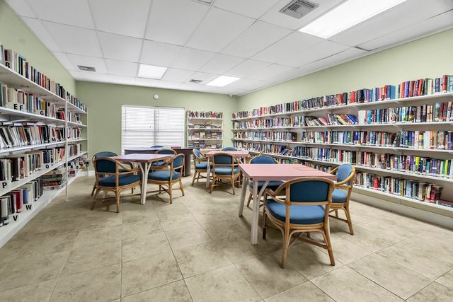 2930 Crosley Drive E M, West Palm Beach, FL 33415