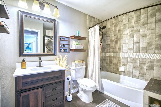 348 Collyer Street 105, Longmont, CO 80501