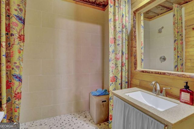 219 Raven Cliff Road, Talking Rock, GA 30175