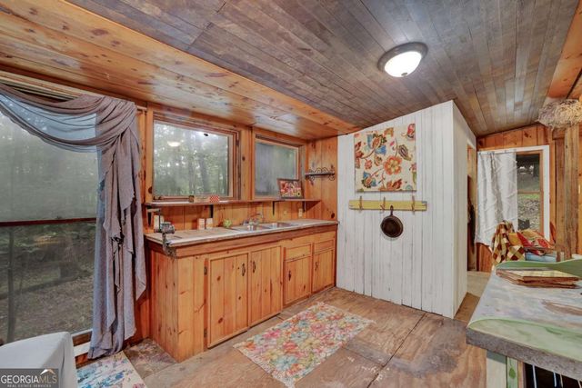 219 Raven Cliff Road, Talking Rock, GA 30175