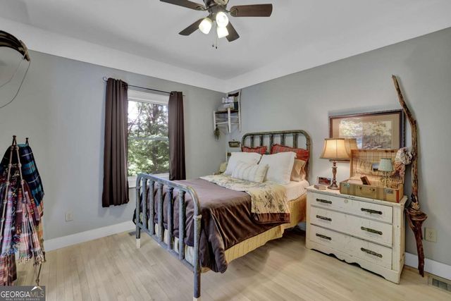 219 Raven Cliff Road, Talking Rock, GA 30175