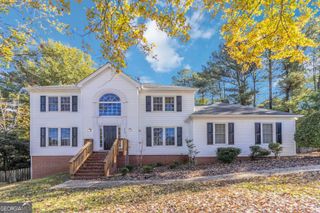 840 Deer Oaks Drive, Lawrenceville, GA 30044