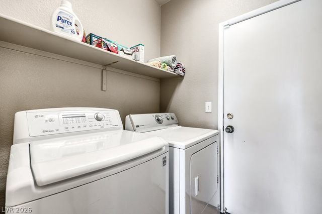 5663 Artesia Lake Court, Las Vegas, NV 89118