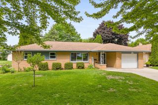 1027 N Stanford STREET, Port Washington, WI 53074