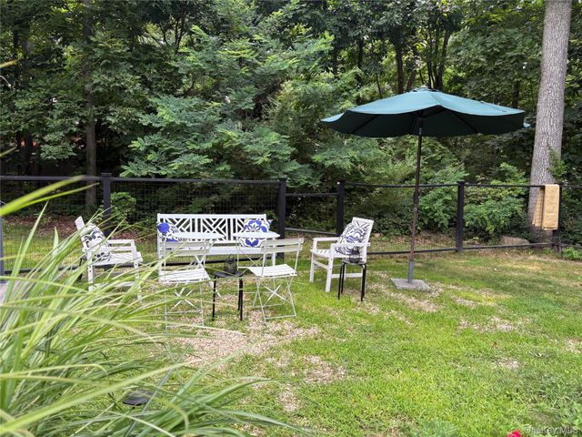 13595 Soundview Avenue, Southold, NY 11971