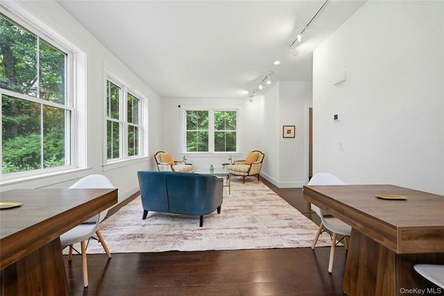 13595 Soundview Avenue, Southold, NY 11971