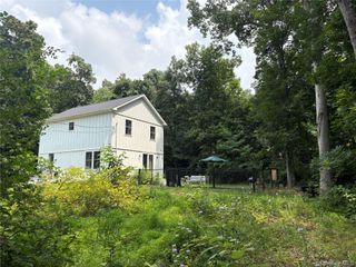 13595 Soundview Avenue, Southold, NY 11971