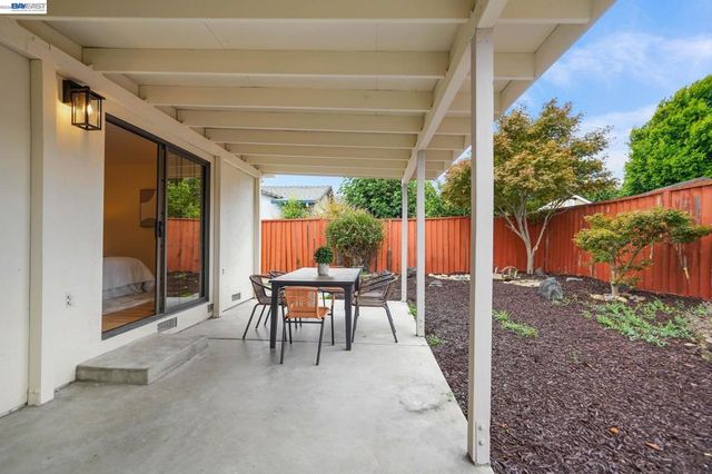 5470 Fernwood Dr, Newark, CA 94560