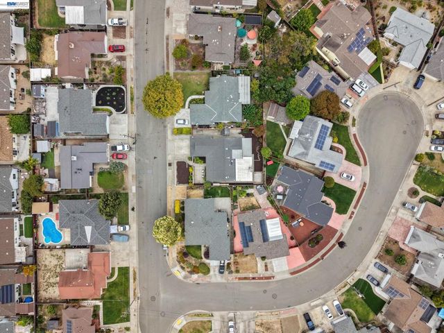 5470 Fernwood Dr, Newark, CA 94560