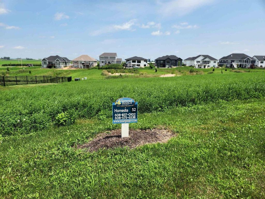 817 Valley Road, Dane, WI 53529