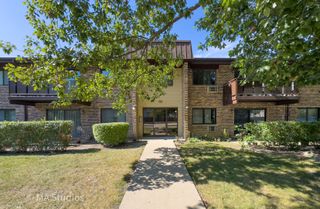2632 N Windsor Drive 104, Arlington Heights, IL 60004