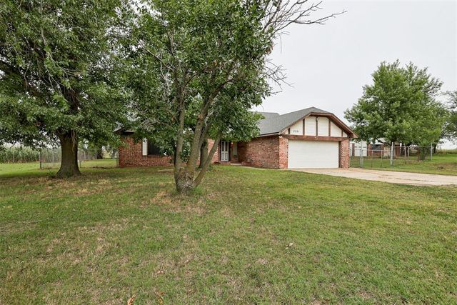 2301 S Manor Road, Yukon, OK 73099