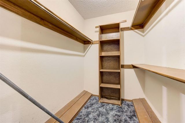 2301 S Manor Road, Yukon, OK 73099