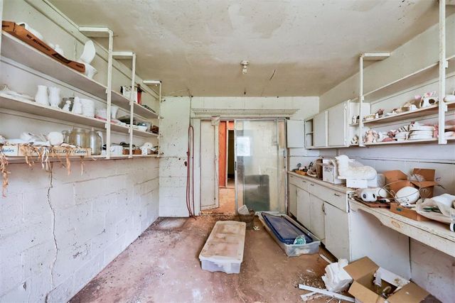 2301 S Manor Road, Yukon, OK 73099