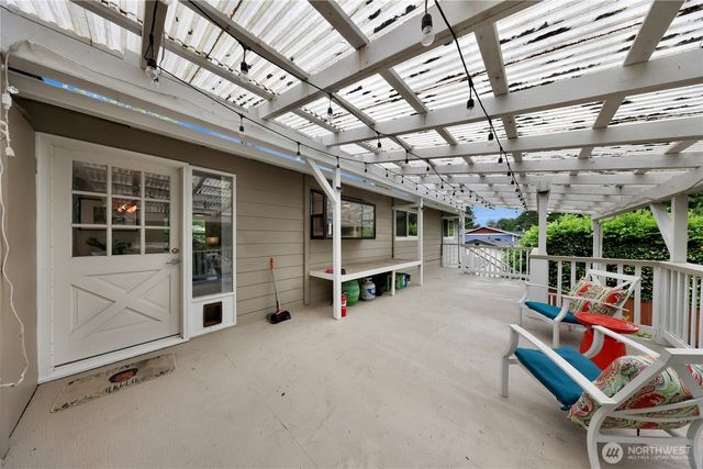 11126 159th Avenue NE, Redmond, WA 98052