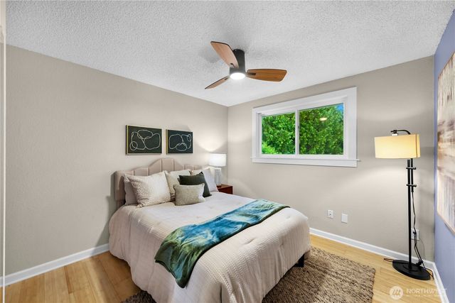 11126 159th Avenue NE, Redmond, WA 98052