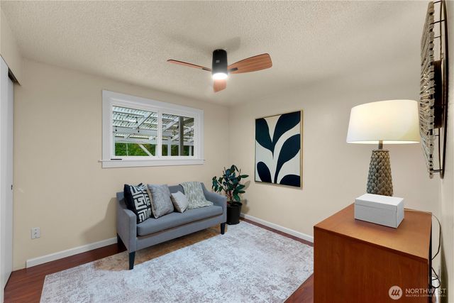 11126 159th Avenue NE, Redmond, WA 98052