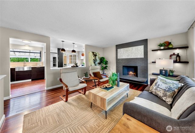 11126 159th Avenue NE, Redmond, WA 98052