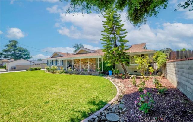 2215 El Monte Avenue, Arcadia, CA 91007