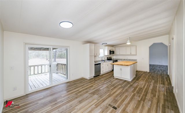 4947 Quiet Acres Road, Shreveport, LA 71107