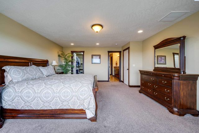 810 SW Windy Point Court, Pullman, WA 99163