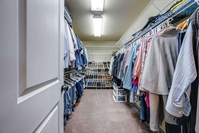 810 SW Windy Point Court, Pullman, WA 99163