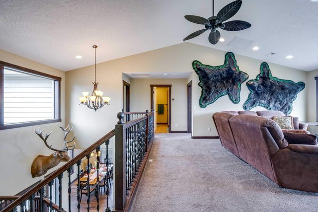 810 SW Windy Point Court, Pullman, WA 99163