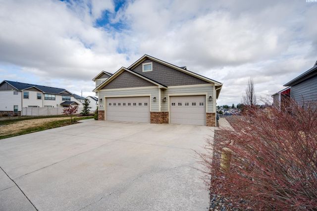 810 SW Windy Point Court, Pullman, WA 99163
