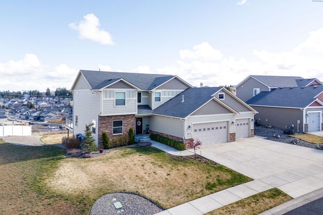 810 SW Windy Point Court, Pullman, WA 99163