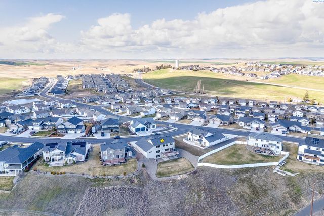 810 SW Windy Point Court, Pullman, WA 99163