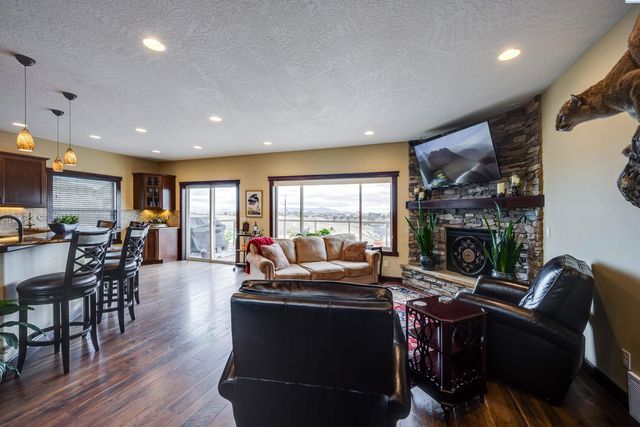 810 SW Windy Point Court, Pullman, WA 99163