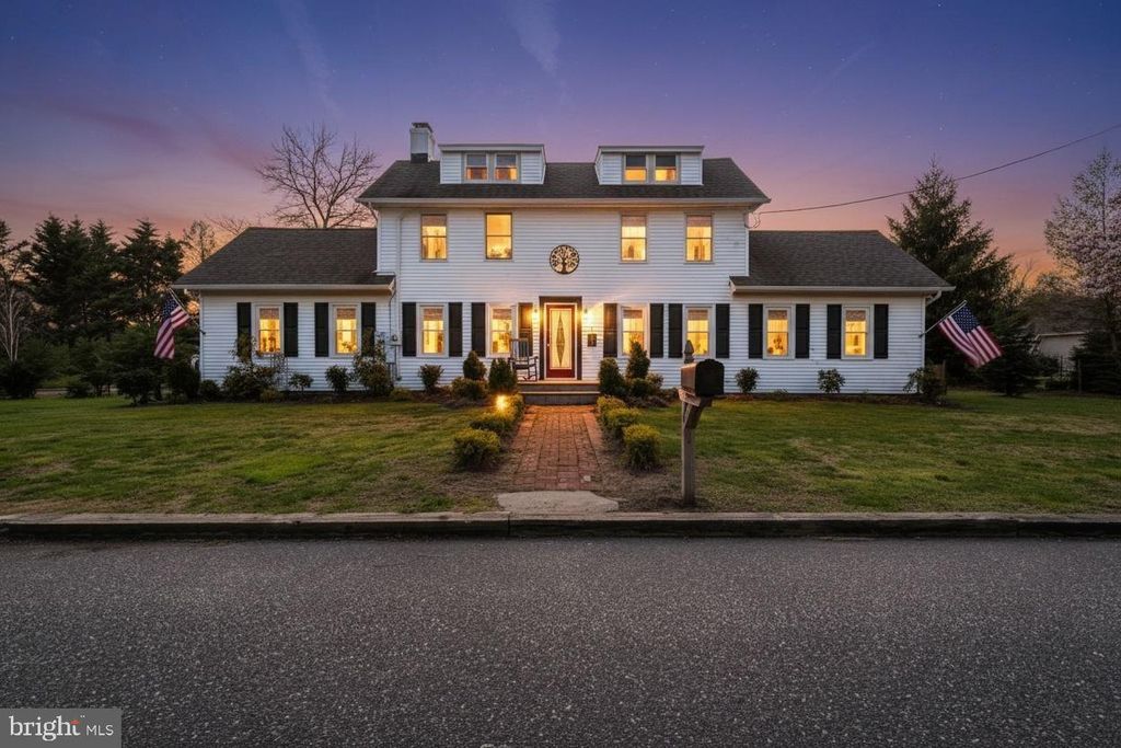 668 CRAWFORD RD, Cape May, NJ 08204
