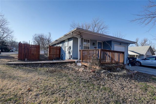 930 S Leslie Street, Independence, MO 64050