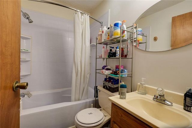 930 S Leslie Street, Independence, MO 64050