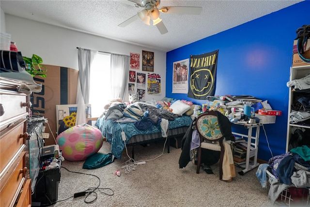 930 S Leslie Street, Independence, MO 64050