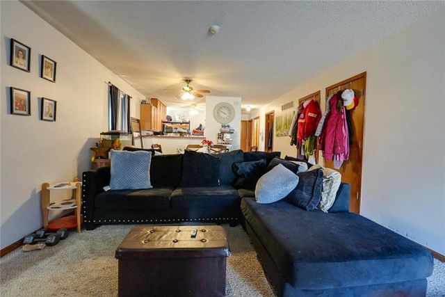 930 S Leslie Street, Independence, MO 64050