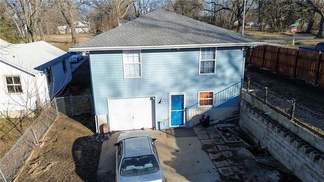 930 S Leslie Street, Independence, MO 64050